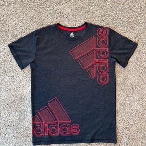 Adidas XL 18/20 Youth Aeroready T-Shirt Red And Black.  In‎ perfect condition.
